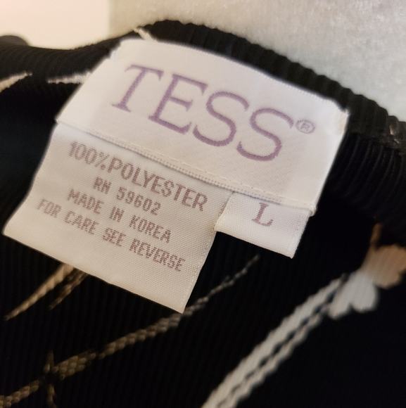 Blouse - Picture 2 of 6